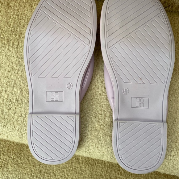 No Boundaries and Sole Selection Women's Lilac and Purple Sandals Set - Picture 2 of 4